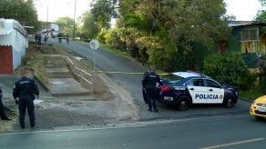 Encuentran el cuerpo de una mujer en una cuneta en Pueblo Nuevo