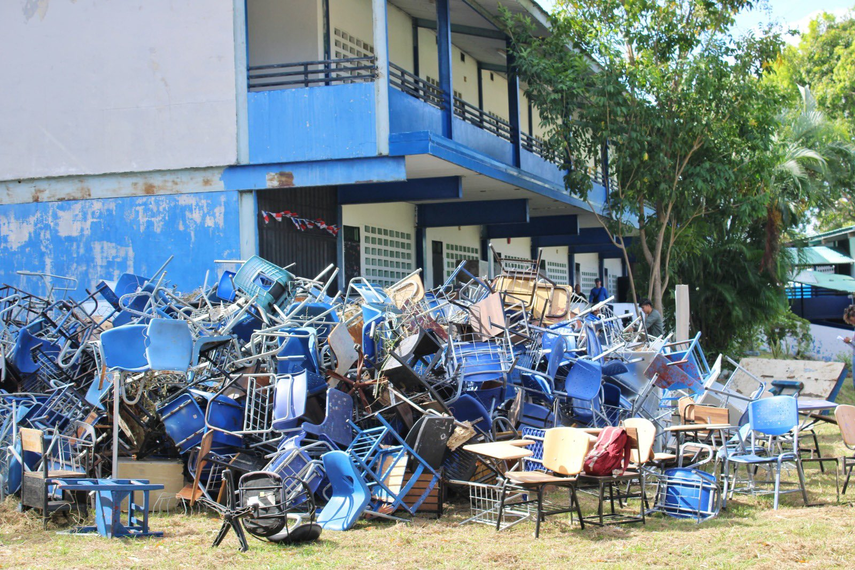 MEDUCA inicia proceso de descarte de mobiliario escolar en los centros educativos.