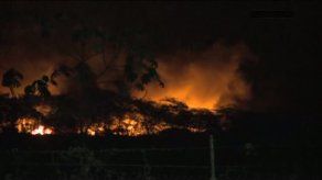 Bomberos continúan sofocando nuevo incendio en Cerro Patacón