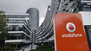 Roban datos de 2 millones de clientes de Vodafone