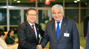 Presidente José Raúl Mulino, junto a su homólogo Gustavo Petro.&nbsp;