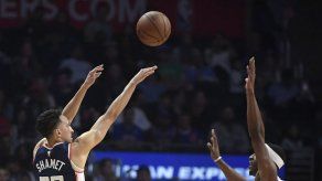 Clippers propinan 50ma derrota a Knicks
