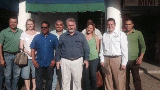 Milton Henríquez se postula nuevamente como presidente del Partido Popular