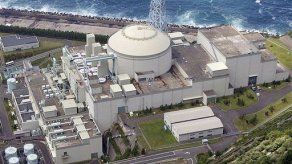 Japón busca cierre de reactores nucleares tras 40 años de uso