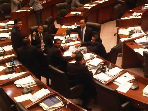 Aprueban en 1er debate proyecto que crea la Autoridad de Transparencia