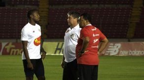 Armando Cooper separado de la selección por Bolillo