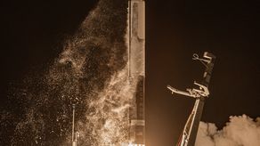 El cohete que transportaba el diminuto módulo CAPSTONE fue lanzado con éxito desde la península de Mahia, en el este de Nueva Zelanda.