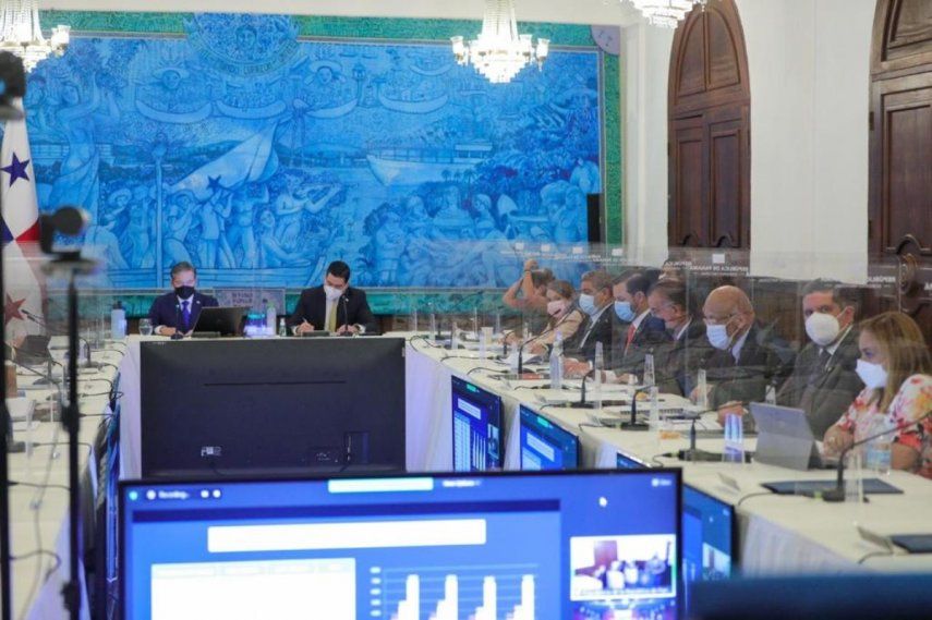 El Consejo de Gabinete.