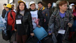 Peregrinos de una favela argentina parten a Paraguay para ver al Papa Peregrinos de una favela argentina parten a Paraguay para ver al Papa