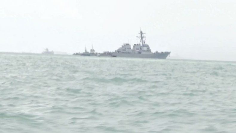 5 Heridos y 10 desaparecidos en colisión del USS McCain en aguas de Singapur