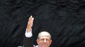 Solís asume presidencia en Costa Rica