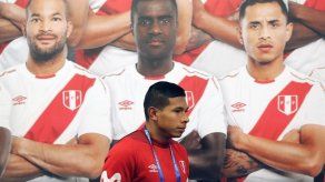 Edison Flores: Queremos que siga Gareca