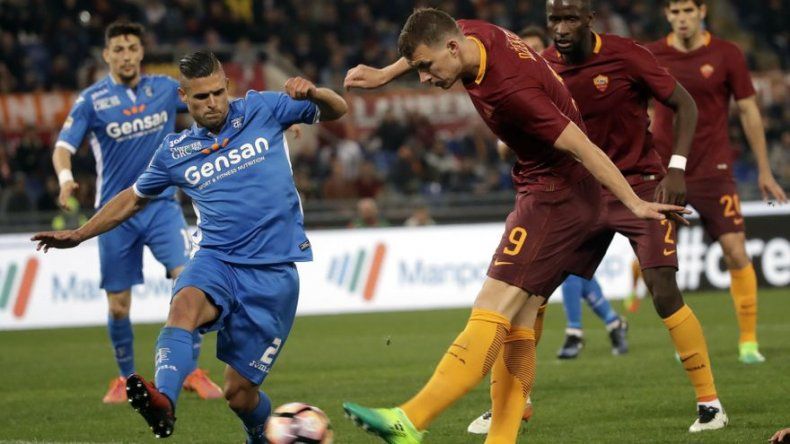 Roma vence 2-0 a Empoli con doblete de Dzeko