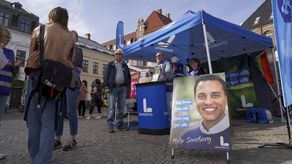 Los Demócratas de Suecia, un partido populista de derecha que adopta una línea dura contra la inmigración y la delincuencia, está en ascenso a medida que otros partidos se acercan a su enfoque.