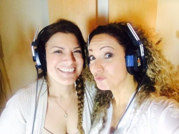 Erika Ender resume 15 años de carrera en su nuevo álbum Erika Músika