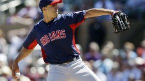 Jiménez vuelve a los Indios por 5