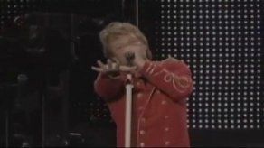 Bon Jovi atrae a 45 mil fans en su vuelta en Barcelona