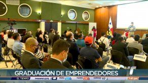 Se gradúan 69 personas de un programa de emprendedores de Apede