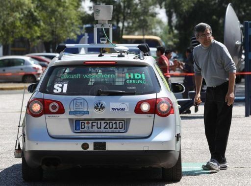 Ponen a prueba automóvil robótico desarrollado en Alemania