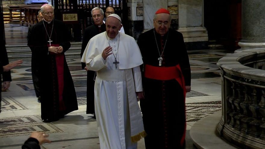 Papa Francisco realizó tradicional oración antes de su viaje a Panamá