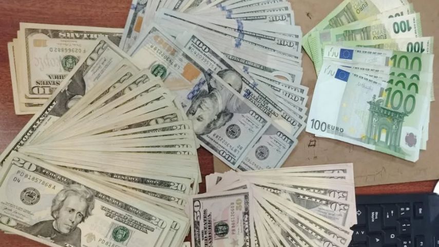 Aduanas detecta $170