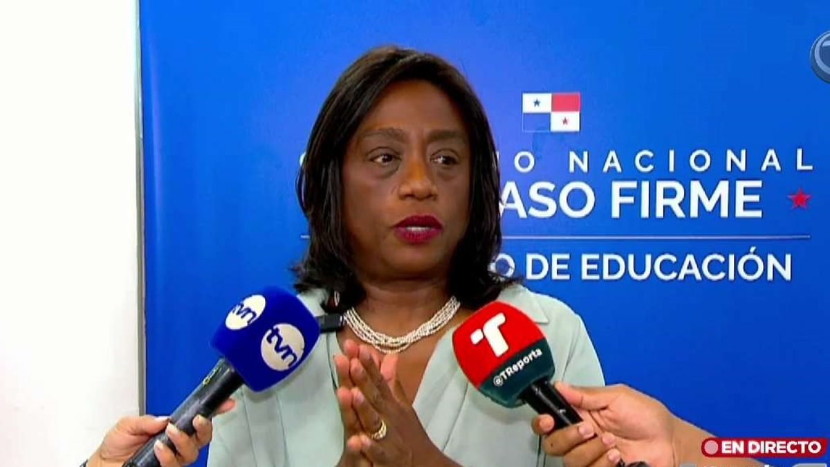 Ministra de Educación, Lucy Molinar. Ministra de Educación, Lucy Molinar.