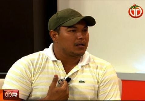 Conductor denuncia que ministro Ferrufino lo chocó y se dio a la fuga