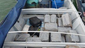 Senan incautó un cargamento de 1,601 paquetes de una droga, tras interceptar una lancha rápida. Senan incautó un cargamento de 1,601 paquetes de una droga, tras interceptar una lancha rápida.