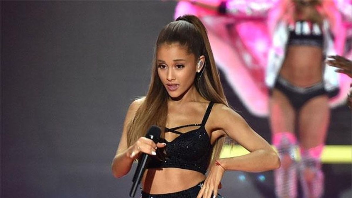 Ariana Grande deja plantados a los Grammy