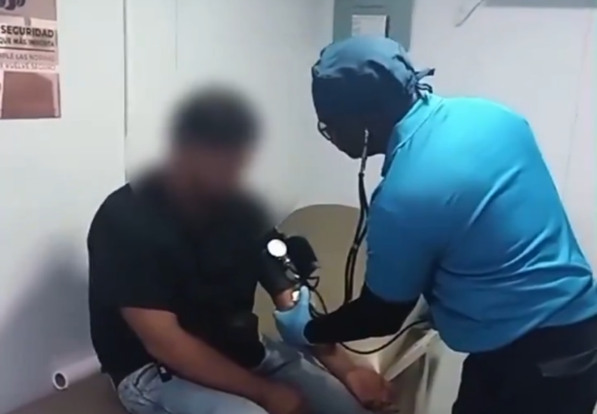 Policía Nacional detiene a persona escondida en construcción del nuevo Hospital del Niño