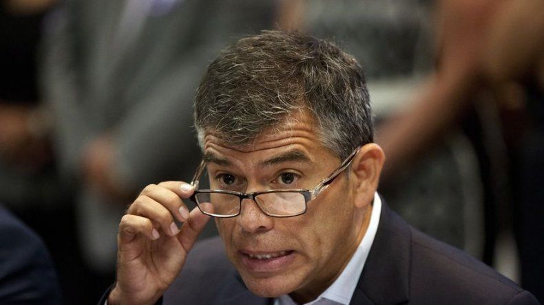 Perú: Tribunal saca definitivamente de carrera a Guzmán