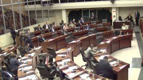 Diputados de CD viajarán a Miami a reunirse con Martinelli