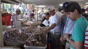 Mercado de Marisco abarrotado por Semana Santa