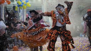 Inicia carnaval andino de Bolivia con más de cien bandas