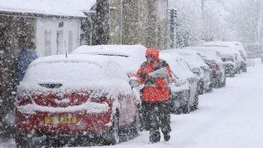 Cancelan vuelos en Heathrow ante previsión de nevadas