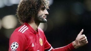 Mourinho espera contar con Fellaini en 2 semanas