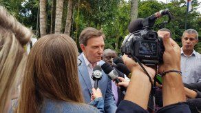 Critican al alcalde de Río por llamar corrupta a la policía