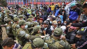 Violento desalojo de migrantes en el norte de Chile