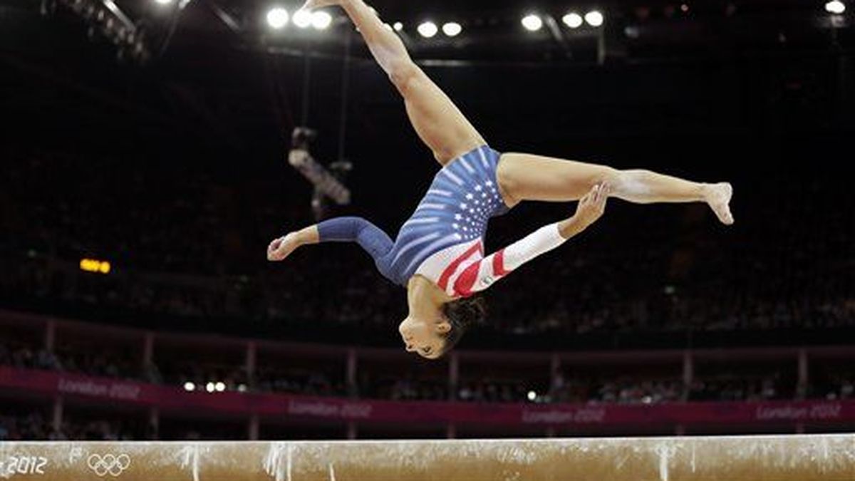 gabby gimnasia oro