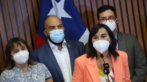 Izkia Siches, ministra del Interior de Chile y otros ministros del nuevo gobierno de Gabriel Boric&nbsp; comenzaron este lunes una visita a la región de La Araucanía, para reunirse con las comunidades mapuches, empresarios, transportistas, autoridades y líderes.