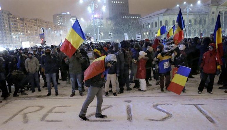 Parlamento rumano da luz verde a referendo sobre lucha contra la corrupción