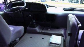 Vandalizan busito de diputado Aris De Icaza