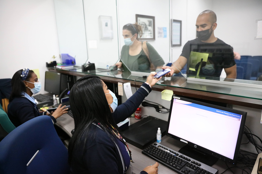 &nbsp;Autoridad de Pasaportes no recibirá pagos en efectivo.