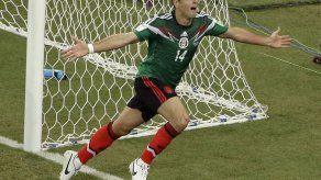 Chicharito y Ochoa lideran nómina de México para amistosos con Honduras y Panamá