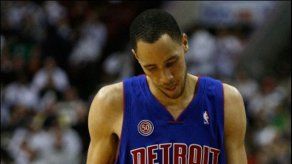 Pistons avanzan en el Este