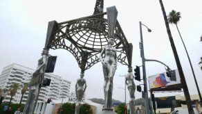 Roban estatua de Marilyn Monroe de glorieta en Hollywood