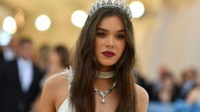 Apple prepara con Hailee Steinfeld una comedia sobre Emily Dickinson