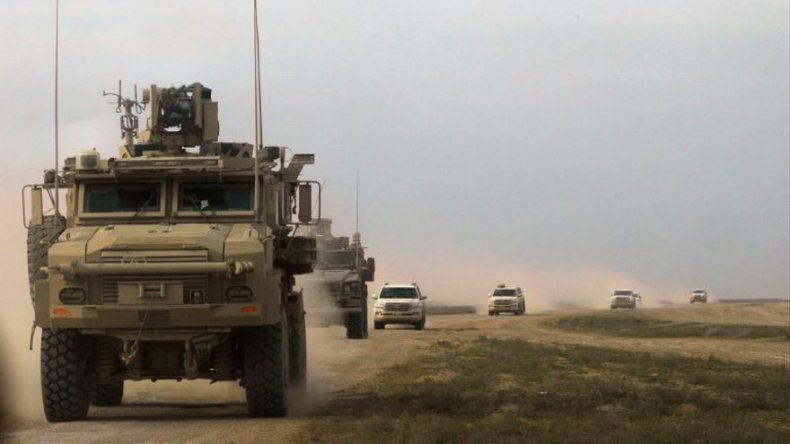 Unos 200 soldados estadounidenses seguirán en Siria tras retiro de tropas