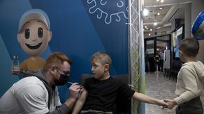 Israel dejará de utilizar el pase de vacunación COVID-19