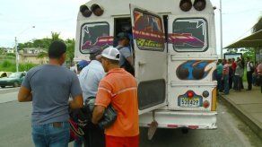 Usuarios de Panamá Oeste afectados por paro de transporte
